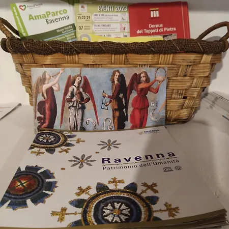 Al Civico 2 拉文纳